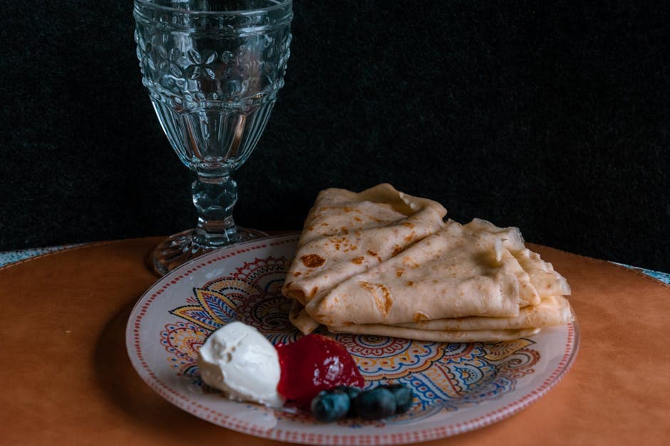 Glaserte crêpes med gelé og kremost