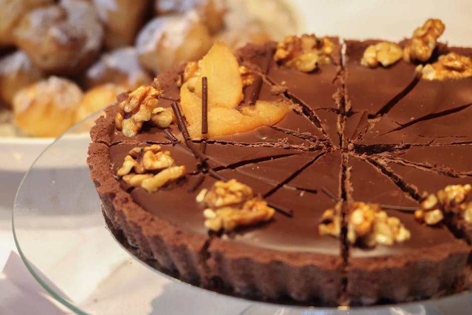 Sjokolade- og bourbontærte med appelsinsaus