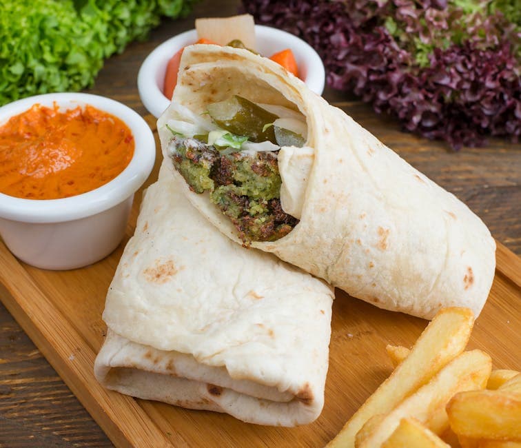 Autentisk israelsk falafel med tahinisaus