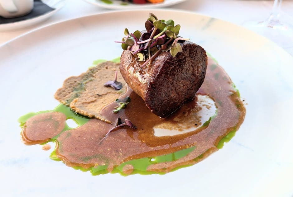 Bifffilet med cornichon- og estragon-saus