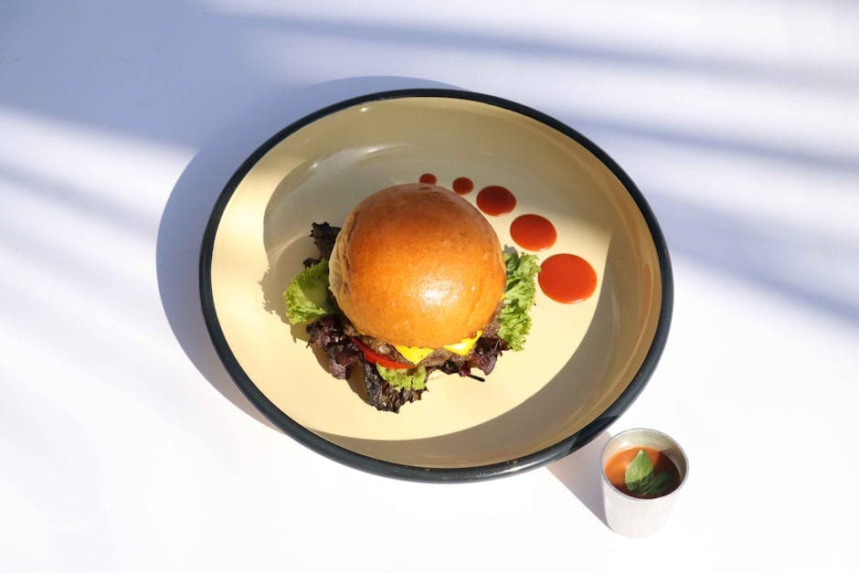 Saftig hjemmelaget burger for burgerelskere