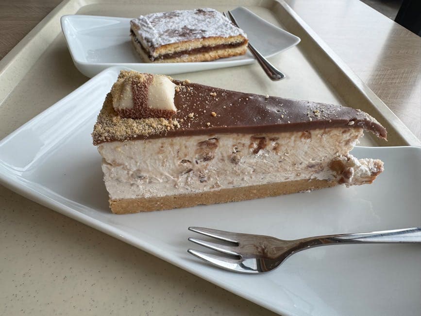 Ostekake med sjokolade, karamell og nøtter