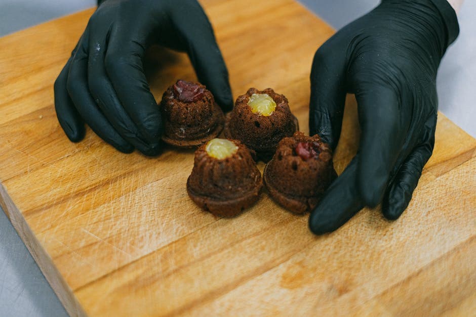 Mini sjokoladekaker med amaretti og appelsin