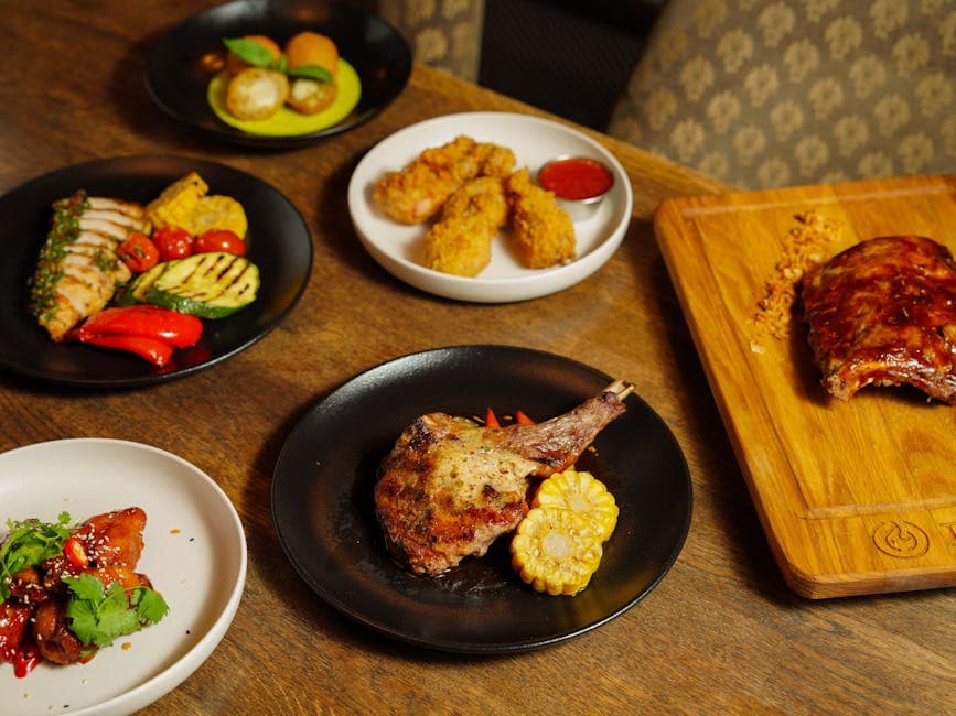 Urtepoachert kylling og New York Strip-biff med tilbehør