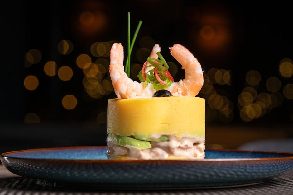 Eksotisk rekecocktail med avokado og appelsin