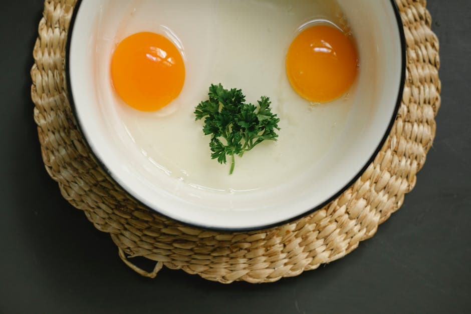 Fylte egg med karri og cottage cheese