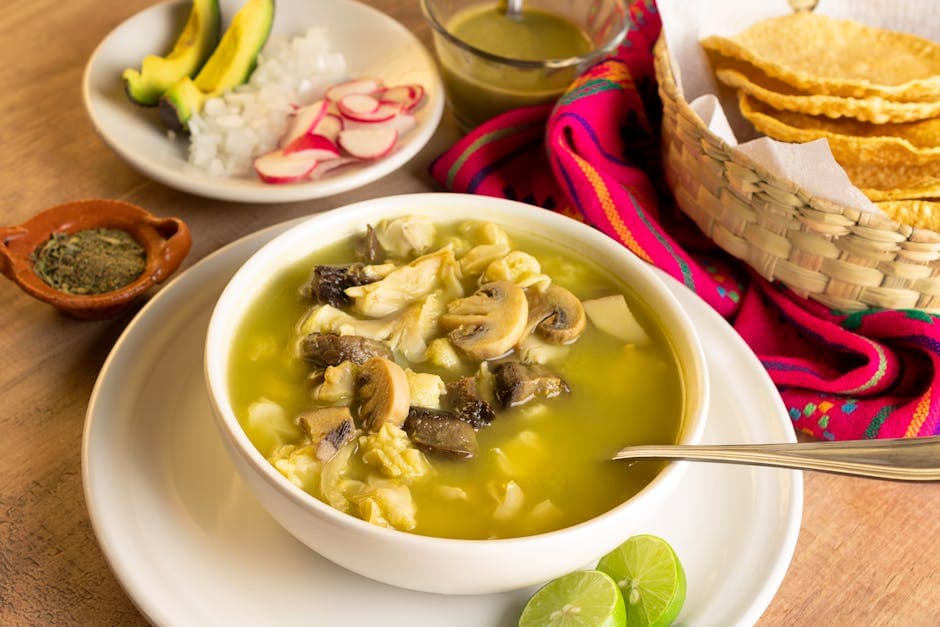 Yucatansk kylling- og limesuppe