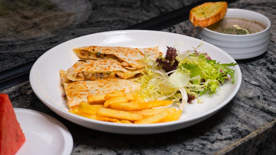 Hummer- og hvitløksquesadillas med Brie