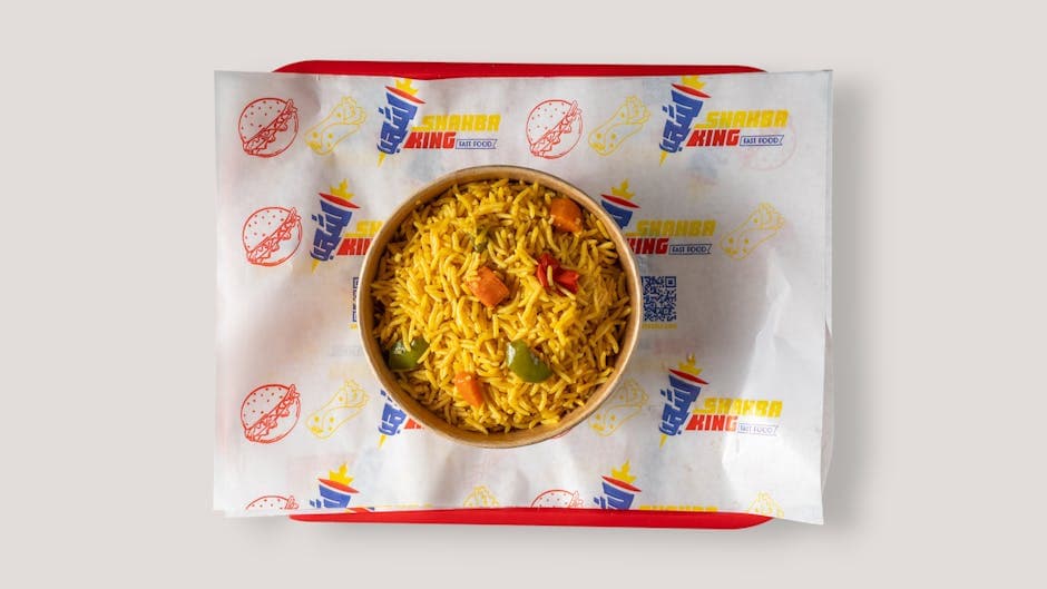 Gul ris med gulrøtter og krydder