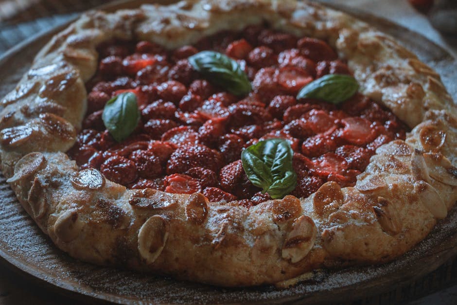 Jordbær- og mandelkrostata