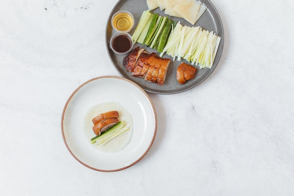 Kinesisk and med plommesaus og pannekaker