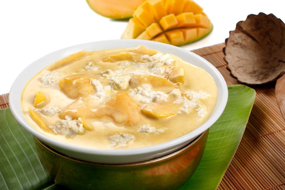 Frisk mango- og myntesaus