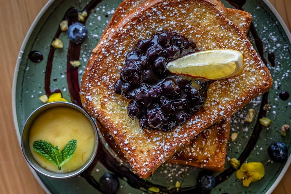 Bananfylt French Toast med banankompott og lønnesmør