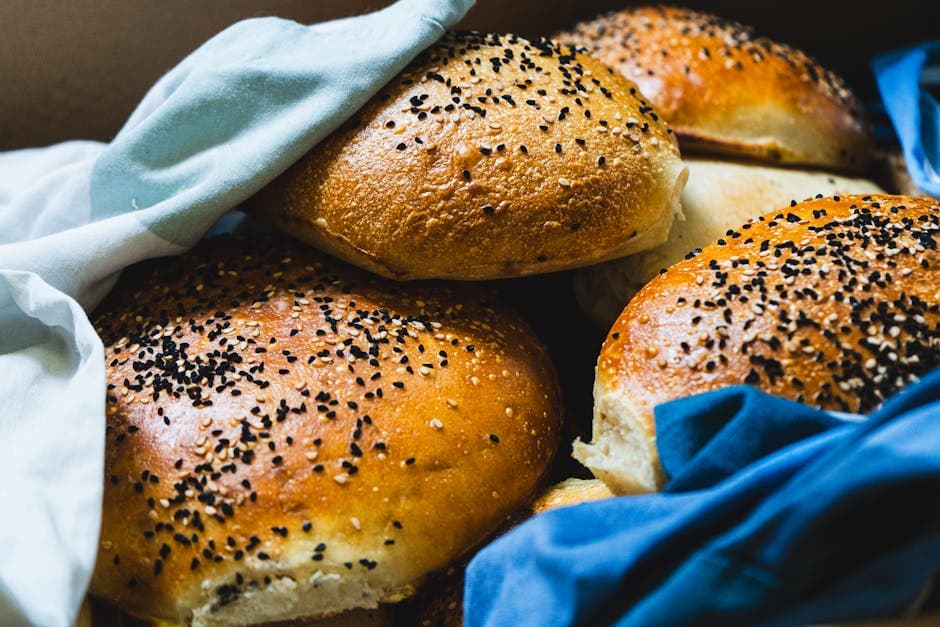 Sitron- og valmuefrøboller med kremostfyll