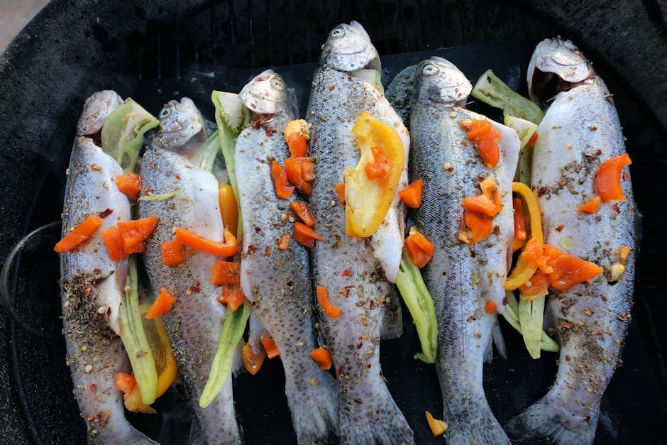 Grillet regnbueørret med pinjekjerner og salviesmør