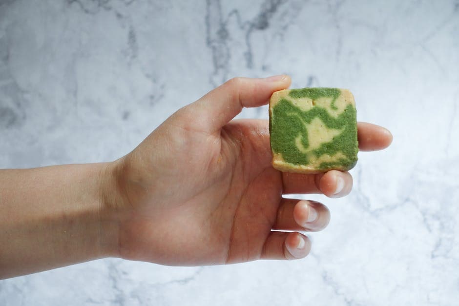 Karamell med grønn te og bretonske småkaker