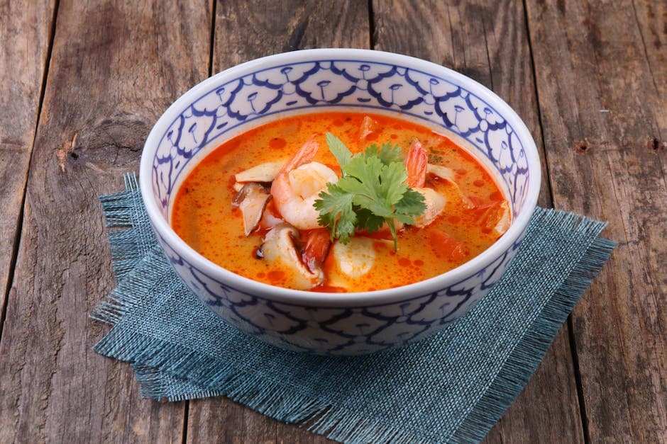 Kremet kokos- og kyllingsuppe (Tom Kha Gai)