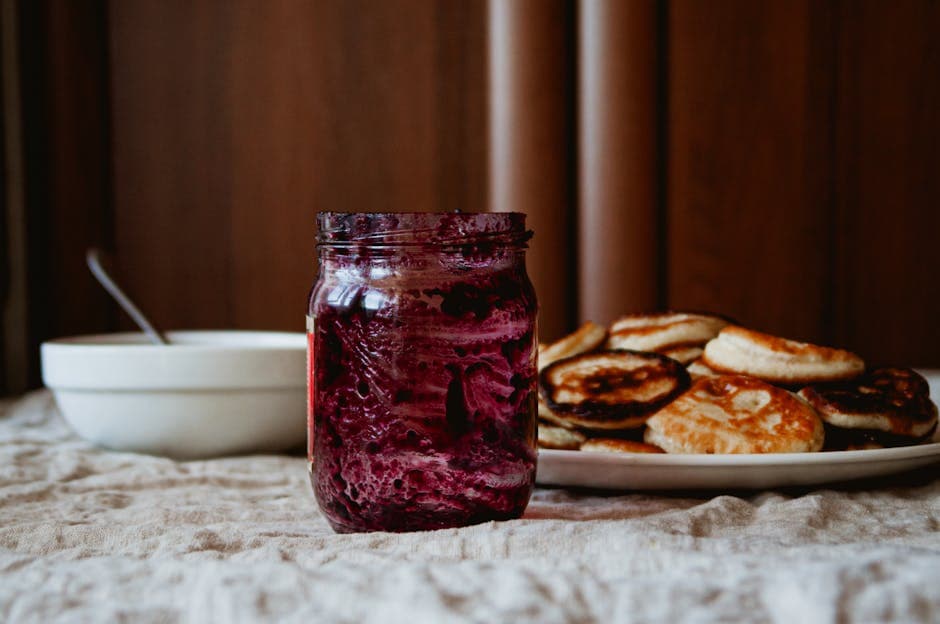 Hjemmelaget blåbær- og rosinmarmelade