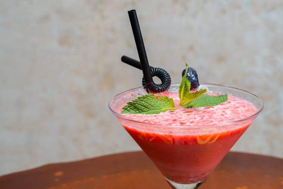 Jordbær, basilikum og balsamico martini