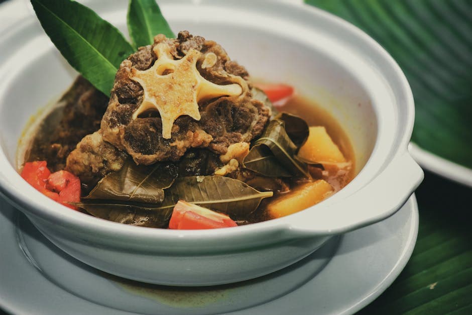 Langtidskokt oksehalesuppe i slow cooker