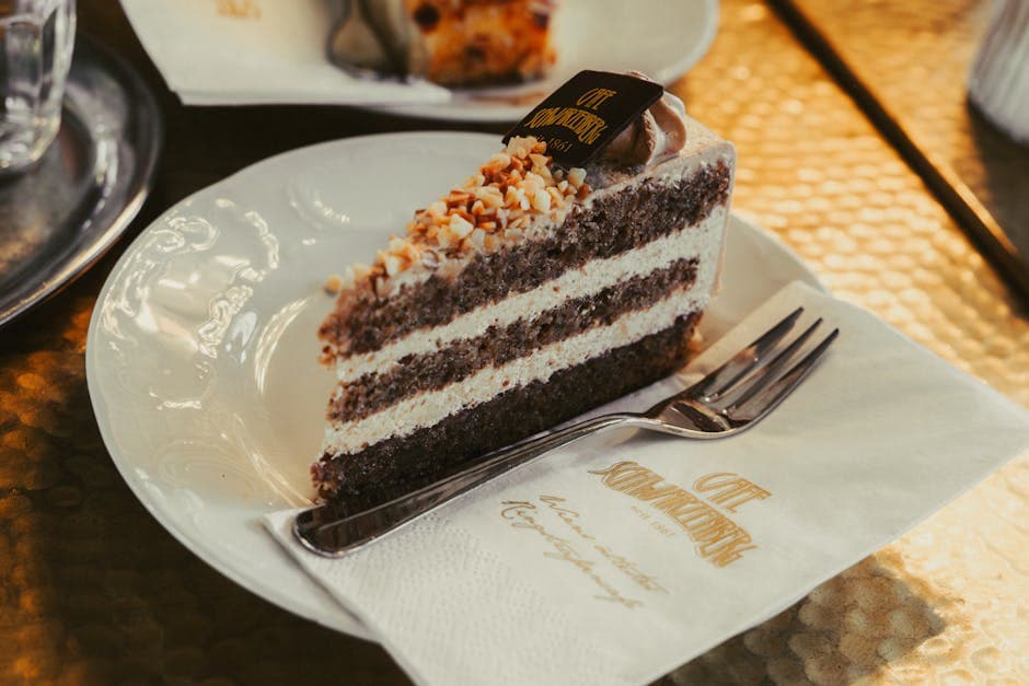 Klassisk Pousse Café kake med konjakk og kaffekrem