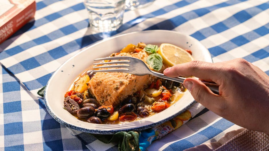 Sitron- og tomatfiskegryte med laks