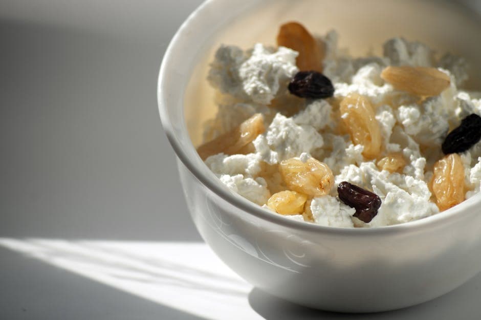 Indisk vegetarisk frokost med cottage cheese