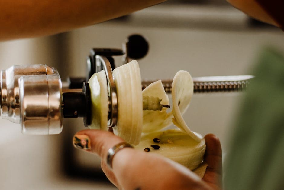 Spiralisert eplespagetti med kaneldressing