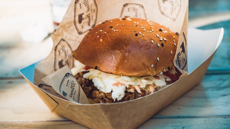 Carolina BBQ-burgere med kålsalat