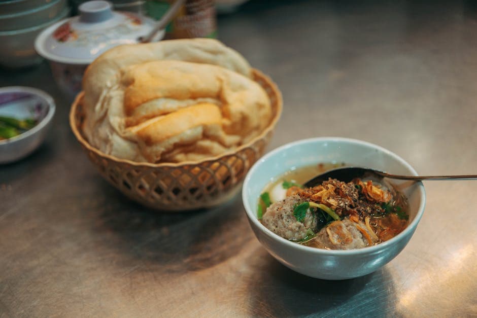 Escarolesuppe med pasta og kjøttboller