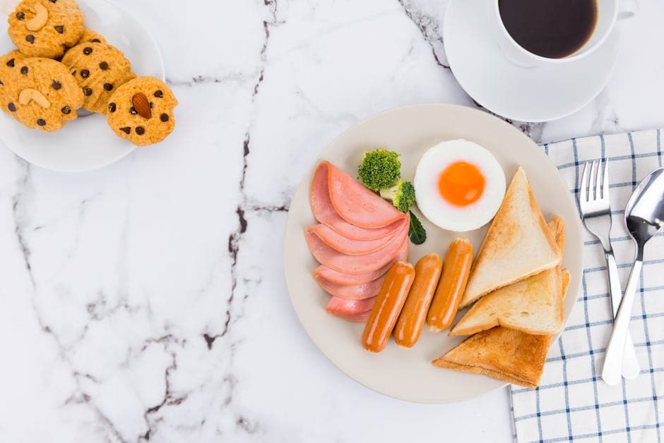 Frokostpakker med hashbrowns, pølse og egg