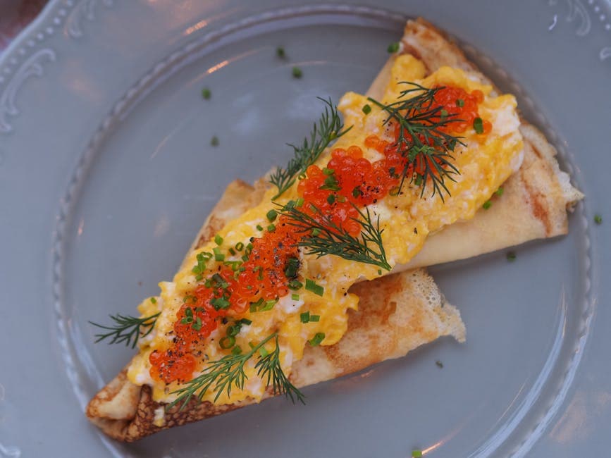 Kaviar-crostini med gressløk