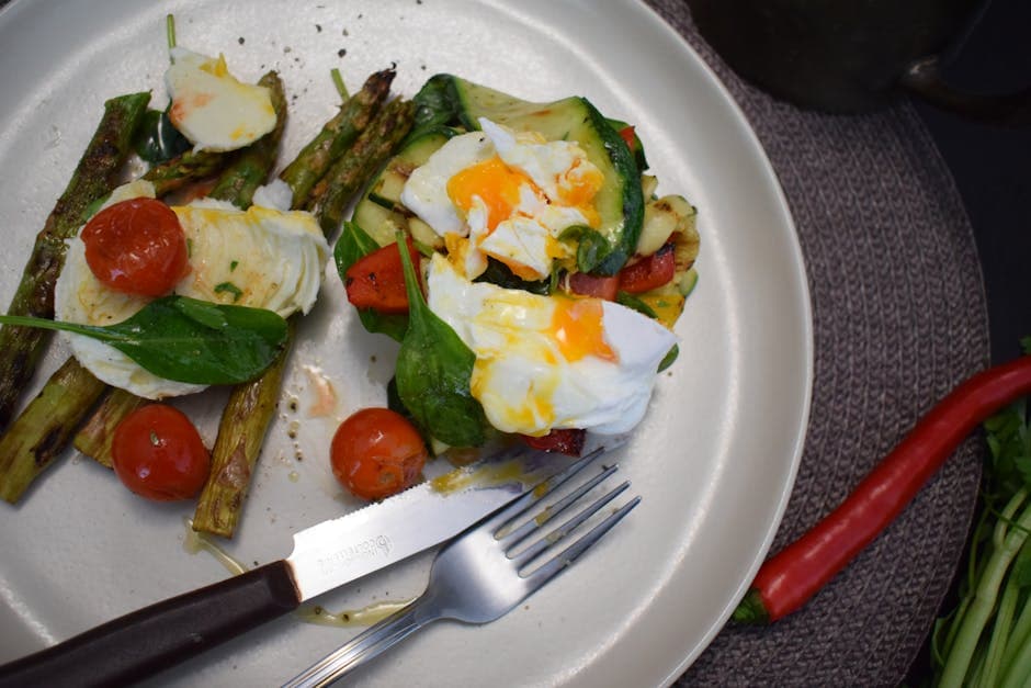 Svidde purre med asparges og kokte egg