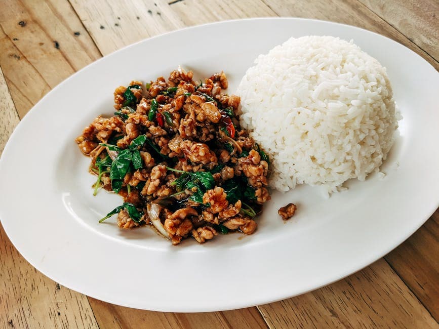 Thailandsk svinekjøtt med peanøttsaus