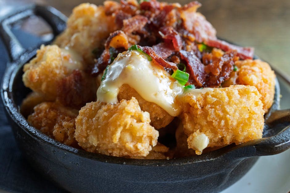 Tater Tot-grateng med kyllingsuppe og ost