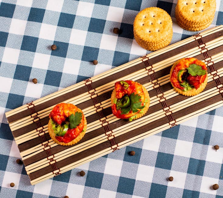 Sprø maiskjeks med grønne pepperkorn