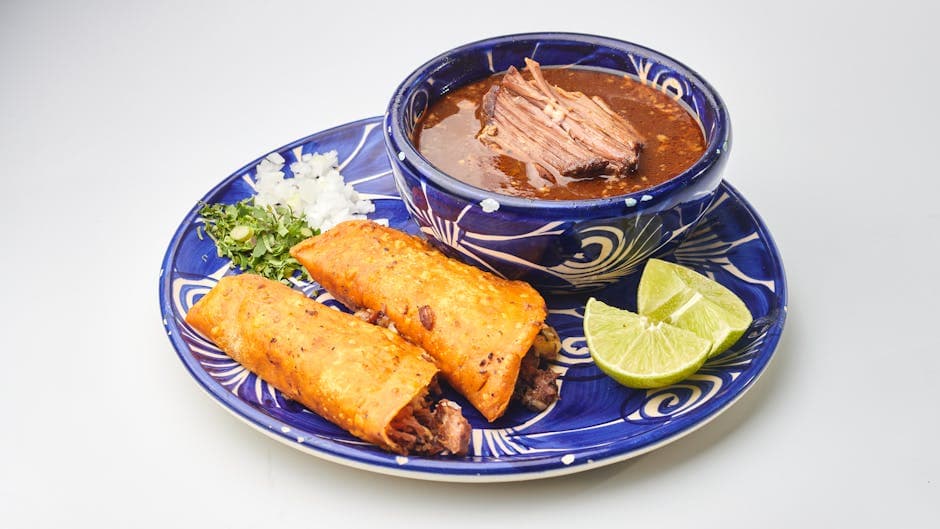 Sprø okseflautas med guacamole og rømme