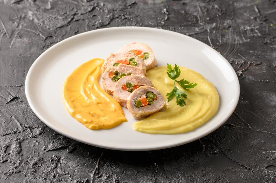 Kremet gulrotpuré med merian og ris