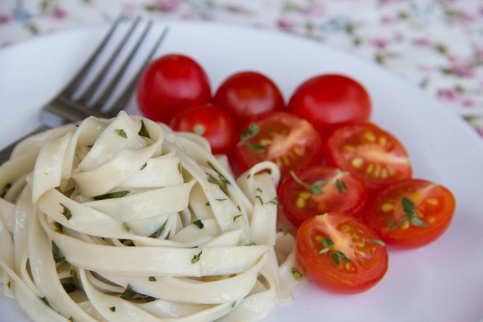 Fettuccine med asparges, moreller og estragon