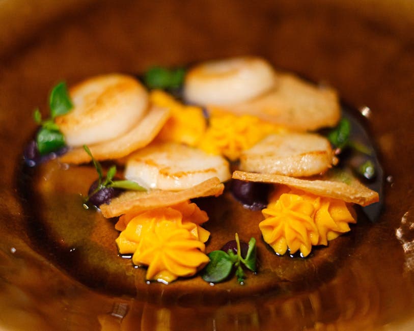 Kamskjell og blomkål med kapers- og rosinsaus