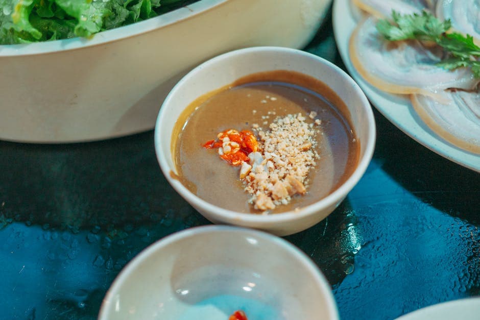 Krydret kålsalat med peanøtter