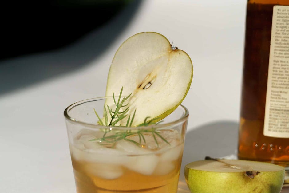 Frisk pære- og meloncocktail