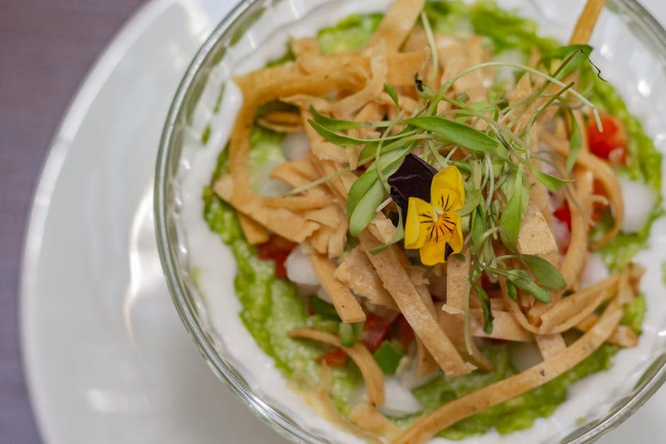 Tacosalat med sprø tortillastrimler