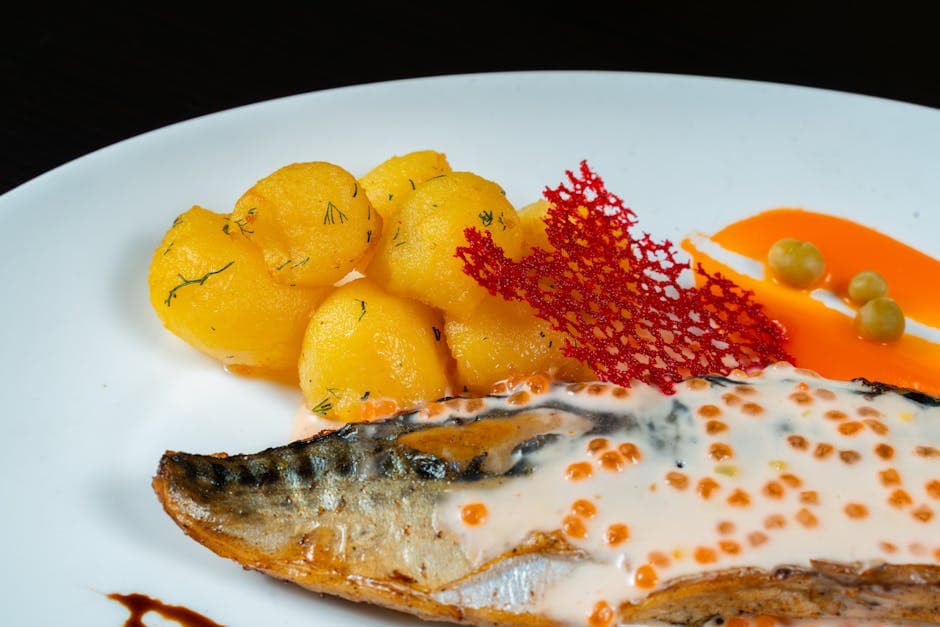 Ovnsbakt tungefilet med queneller og eple-karrisaus