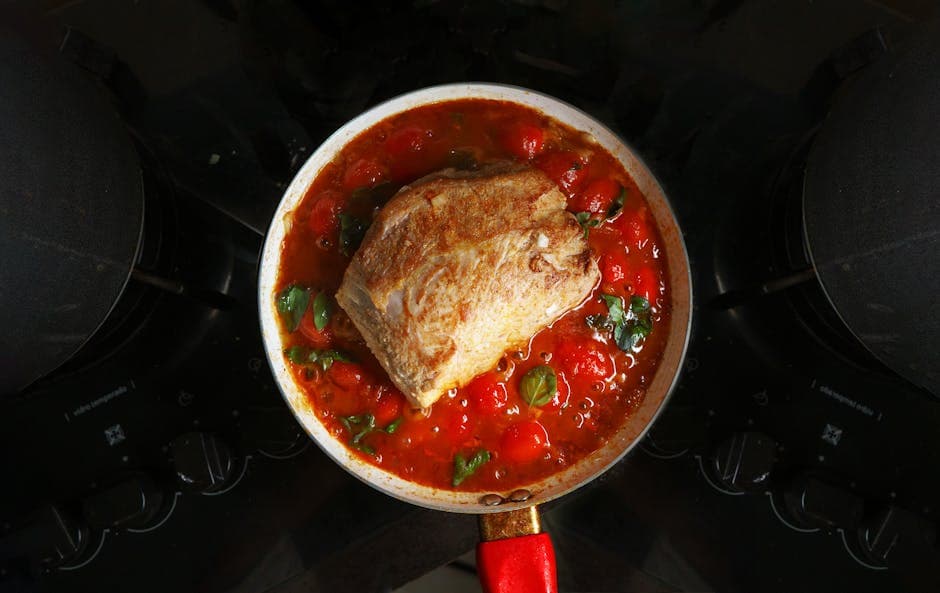 Svinekoteletter med italiensk pølse og tomatsaus