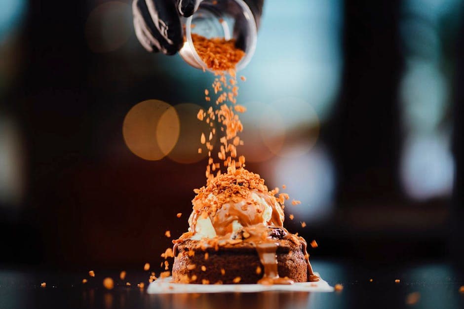 Varm glutenfri sjokoladekake med karamellsaus