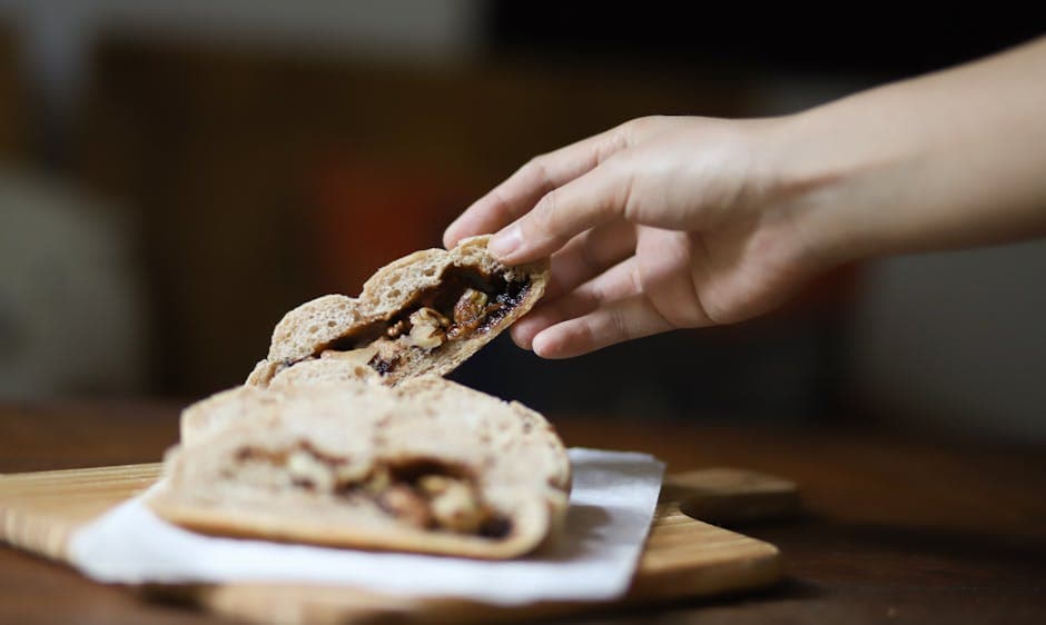 Saftig zucchini-brød med valnøtter og rosiner