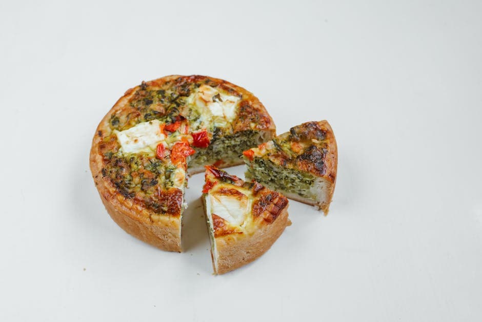 Krydret pølsequiche med cheddar og jalapeño