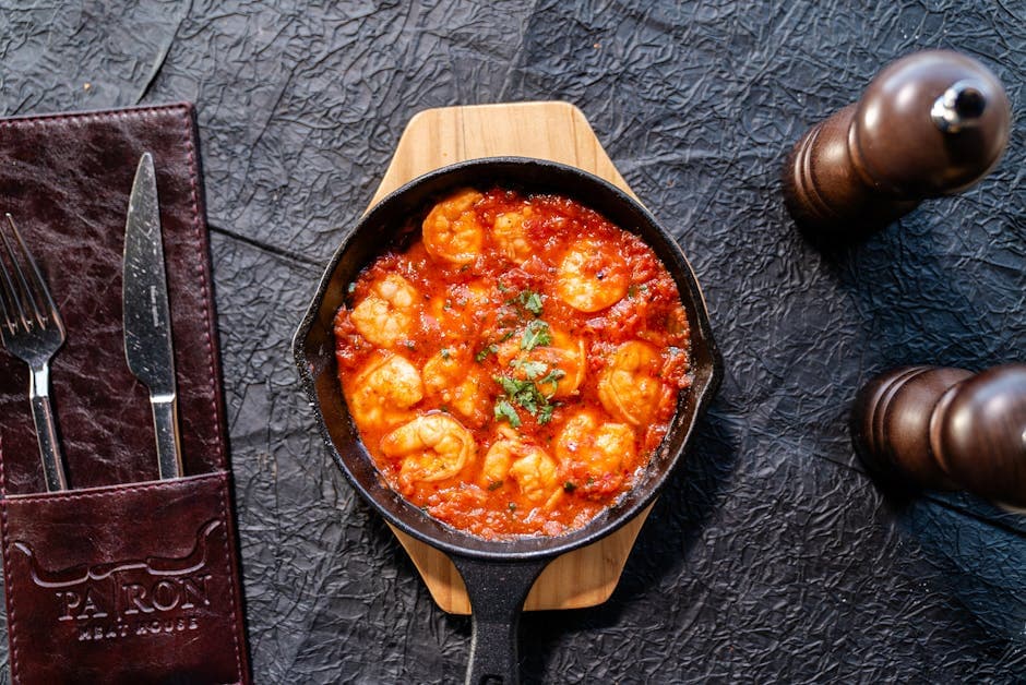 Krydret rød snapper i tomatsaus