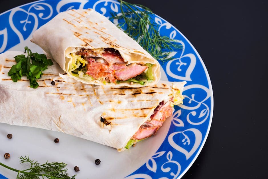 Kylling- og fetaostwraps med soltørkede tomater
